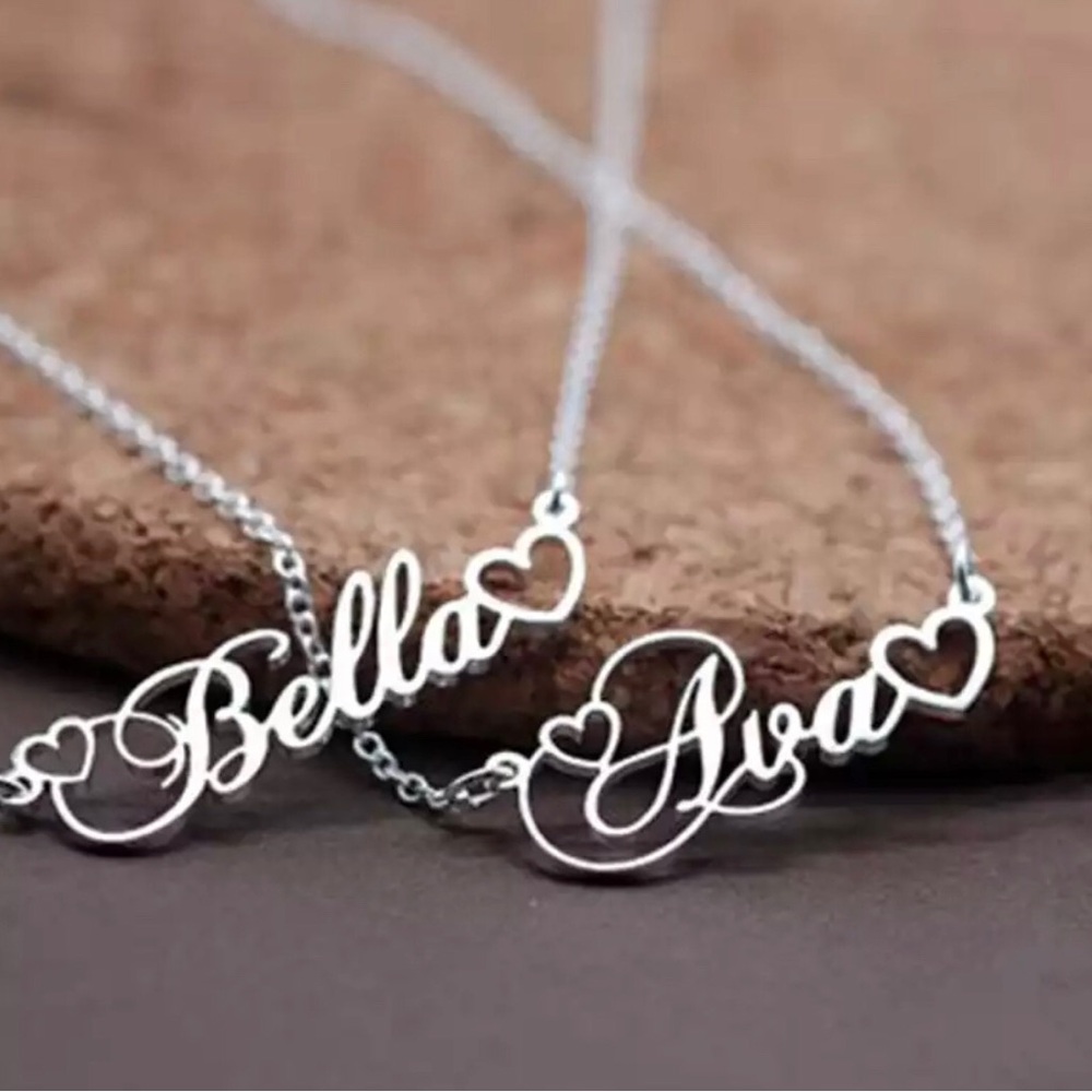 CUSTOMIZED heart name necklace.